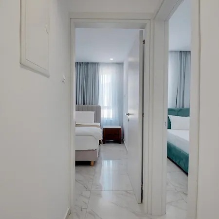 Oniro Makenzy Larnaca